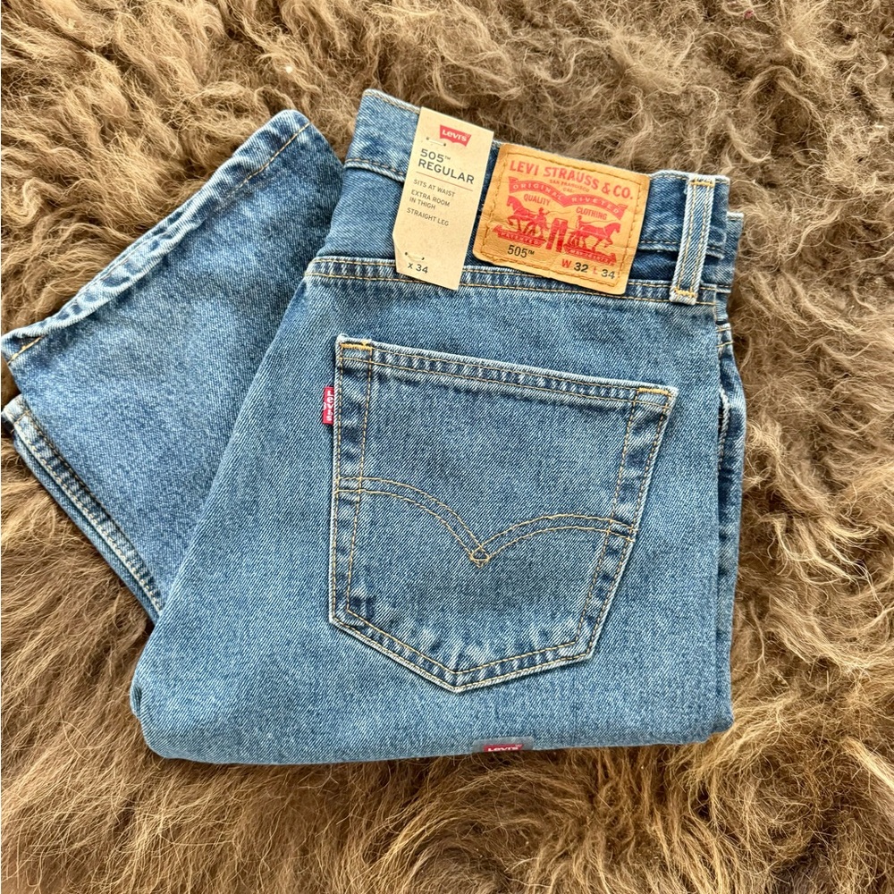 NWT! Levi’s 505 32x34